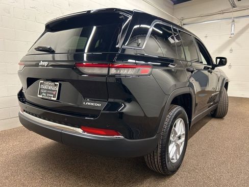 New 2026 Jeep Grand Cherokee Laredo X image 2