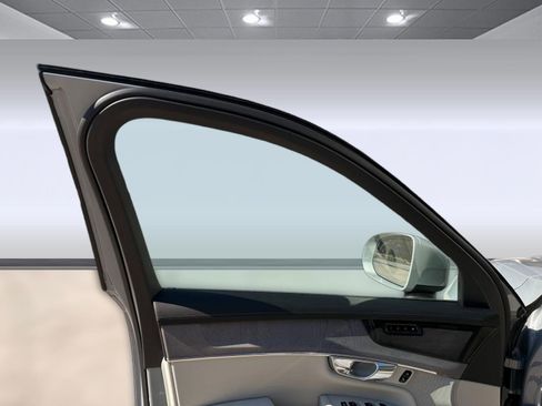 New 2026 Volvo XC90 B6 Ultra w/ Protection Package AWD/4WD image 15