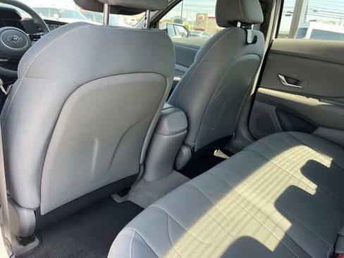 Certified 2021 Hyundai Elantra SEL w/ Cargo Package FWD image 18