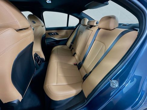 Used 2025 BMW 330i Sedan w/ Premium Package RWD image 25