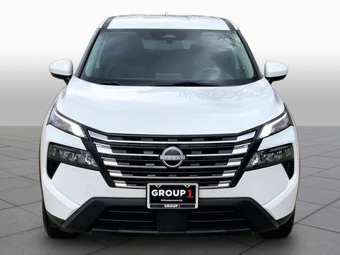 Used 2024 Nissan Rogue SV AWD/4WD image 7