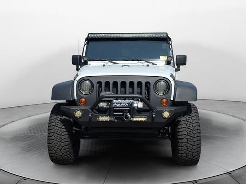 Used 2013 Jeep Wrangler Unlimited Sahara w/ Connectivity Group AWD/4WD image 8