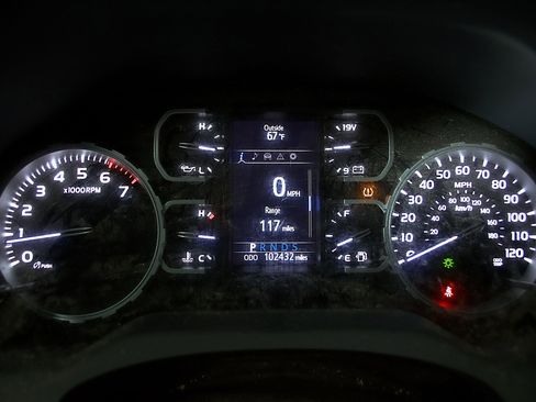 Used 2020 Toyota Tundra SR5 w/ SR5 Leather Package RWD image 16