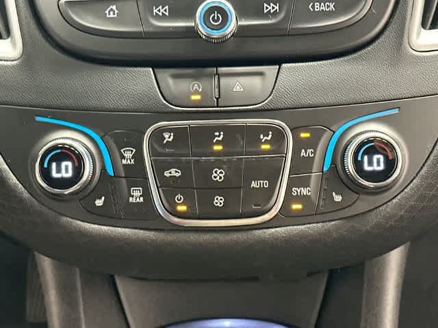 Used 2023 Chevrolet Malibu LT FWD image 16
