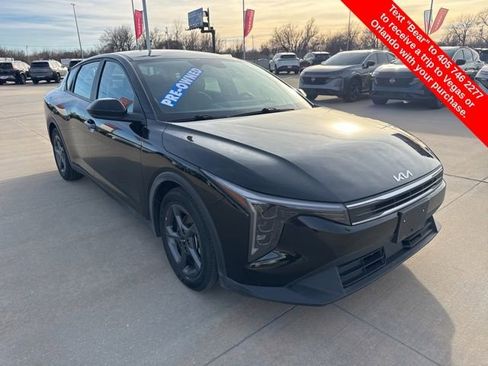 Used 2025 Kia K4 LXS image 7