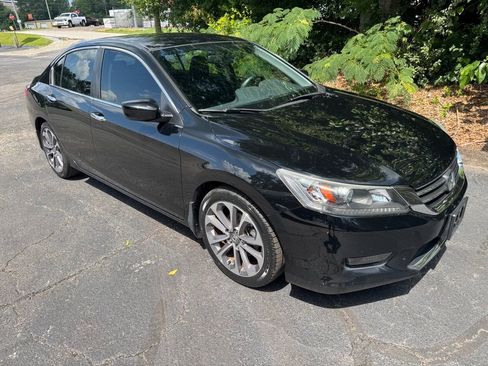 Used 2015 Honda Accord Sport image 21