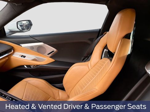 Used 2020 Chevrolet Corvette Stingray Premium Cpe w/ 3LT Preferred Equipment Group image 31