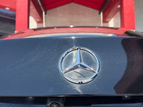 Used 2022 Mercedes-Benz C 300 Sedan image 10