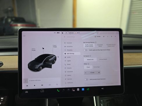 Used 2020 Tesla Model 3 Standard Range Plus RWD image 20