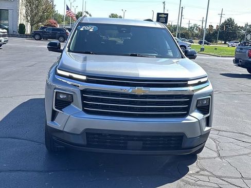 Certified 2024 Chevrolet Traverse LT w/ Trailering Package AWD/4WD image 3