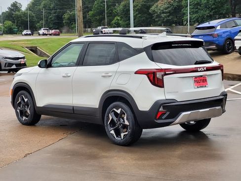 New 2026 Kia Seltos S FWD image 3