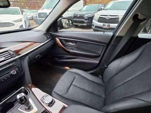 Used 2014 BMW 328i xDrive Sedan image 12
