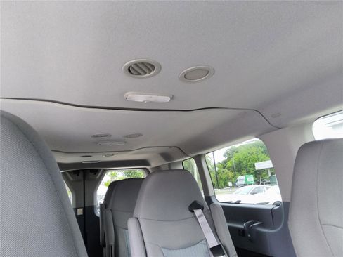 Used 2018 Ford Transit 350 XLT RWD image 20