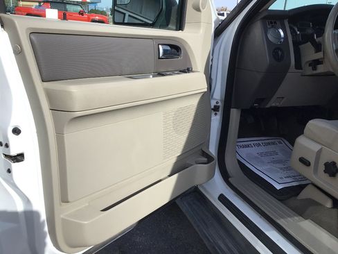Used 2012 Ford Expedition XL image 11