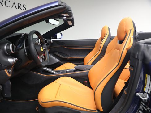 Certified 2023 Ferrari Portofino M RWD image 15