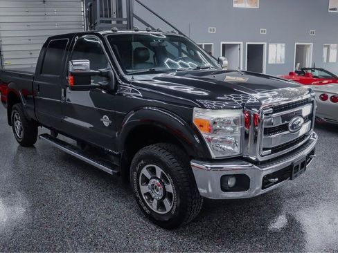 Used 2011 Ford F250 Lariat w/ Lariat Ultimate Pkg AWD/4WD image 28