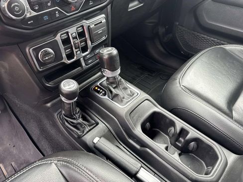 Used 2021 Jeep Wrangler Unlimited Sahara w/ Cold Weather Group image 26