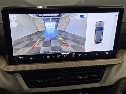 New 2026 Ford Explorer Active RWD image 16