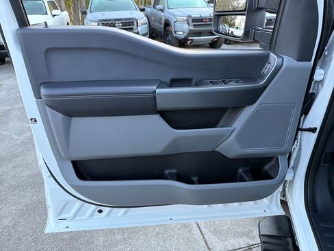 Used 2025 Ford F350 XLT image 18