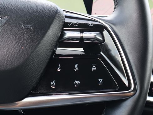 Certified 2024 Cadillac Lyriq Luxury image 29