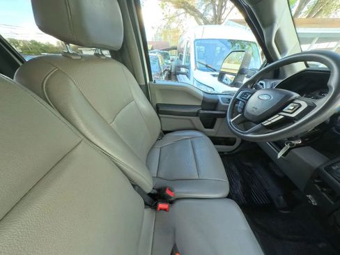Used 2022 Ford F250 XL w/ Power Equipment Group image 23