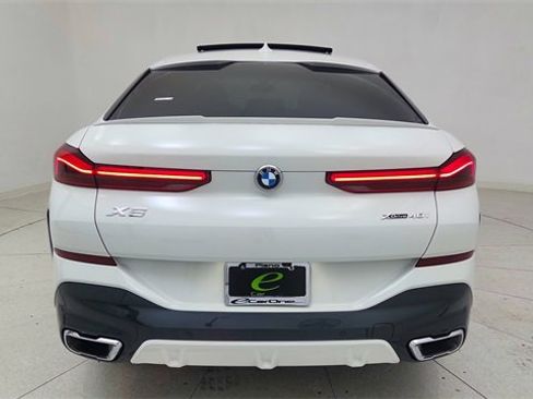Used 2023 BMW X6 xDrive40i w/ Executive Package image 5