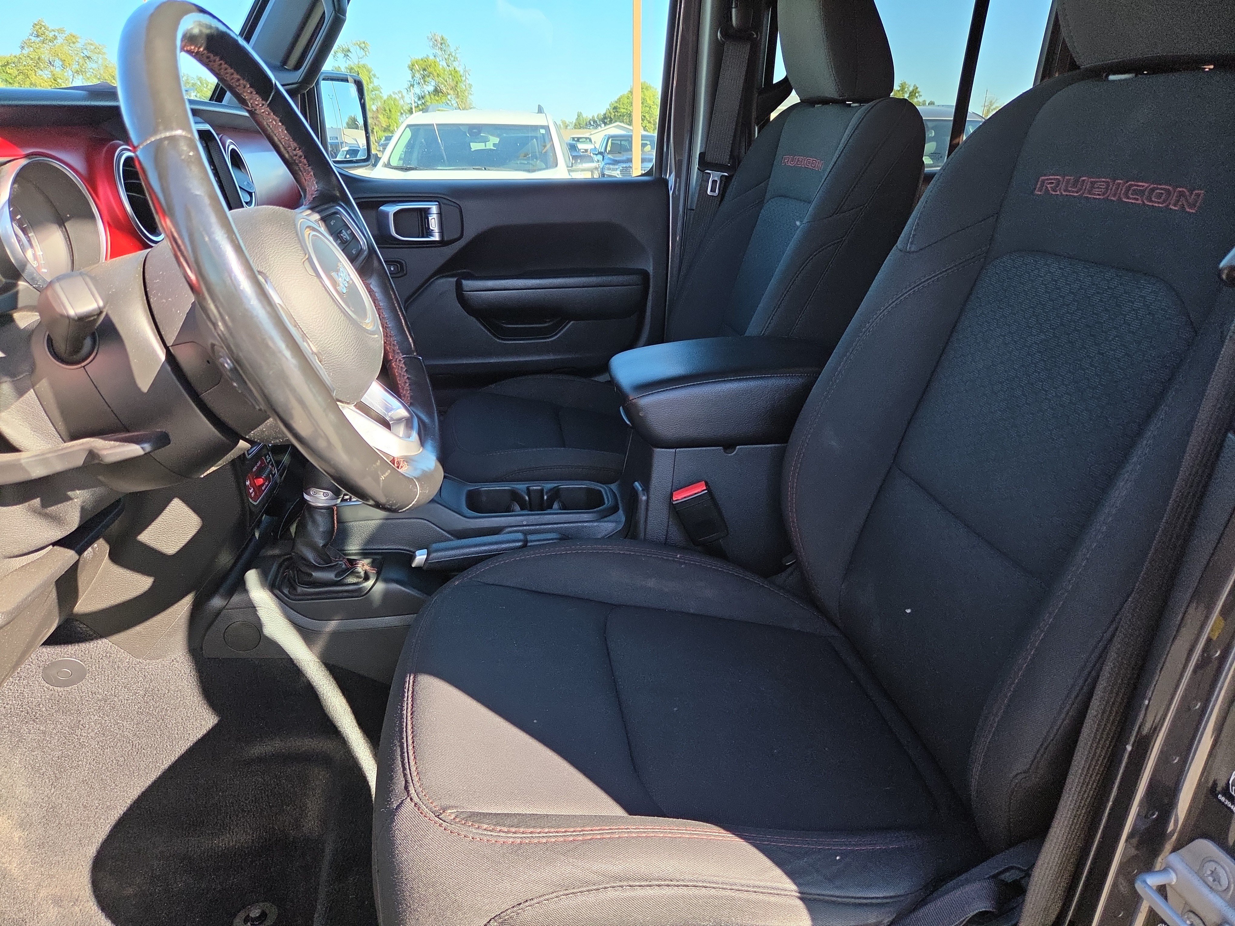 Used 2022 Jeep Gladiator Rubicon w/ Cold Weather Group AWD/4WD image 7