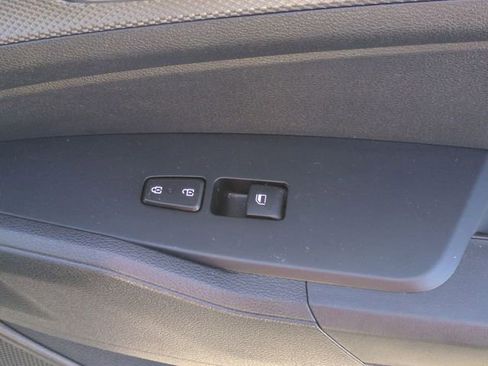 Used 2024 Kia Sportage LX image 33