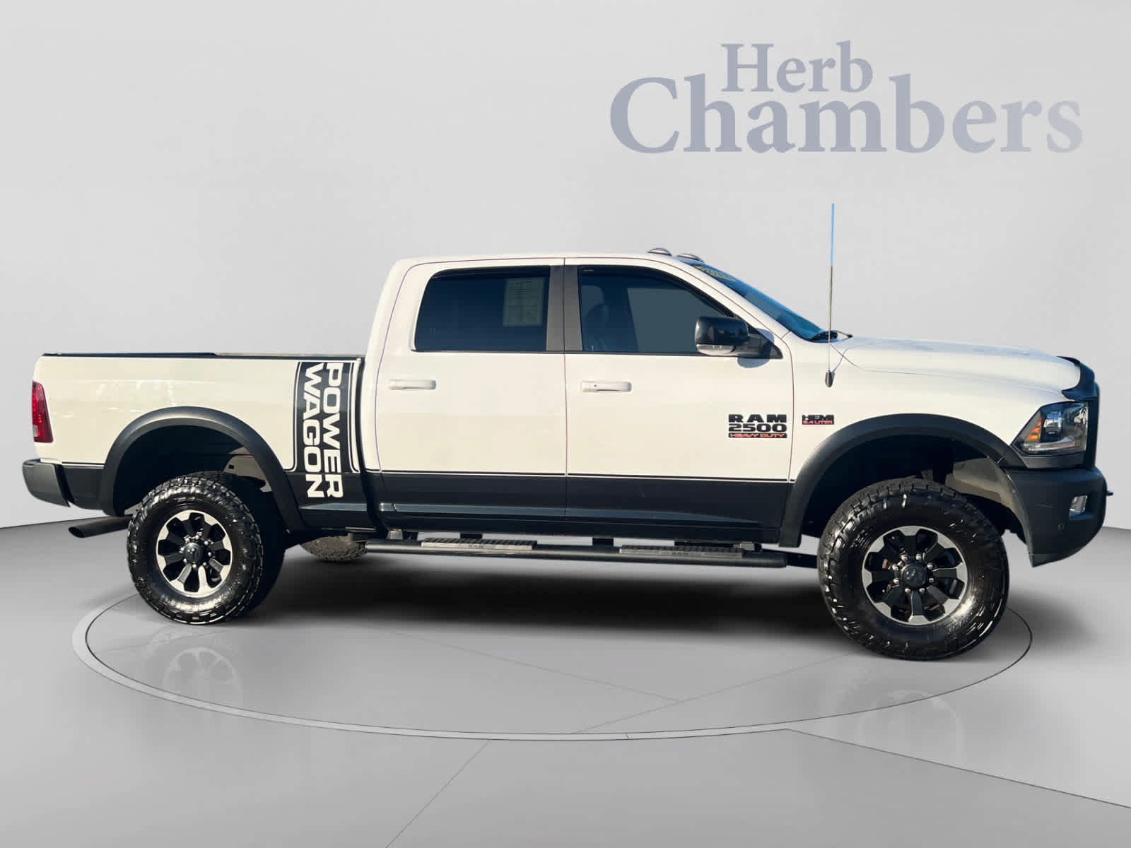 Used 2018 RAM 2500 Power Wagon w/ Leather & Luxury Group AWD/4WD image 4