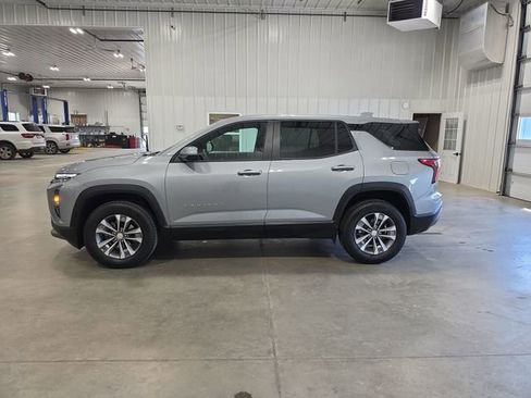 Used 2026 Chevrolet Equinox LT AWD/4WD image 5