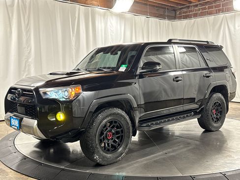 Used 2022 Toyota 4Runner TRD Off-Road Premium w/ TRD Black Wheel Package (TMS) AWD/4WD image 1