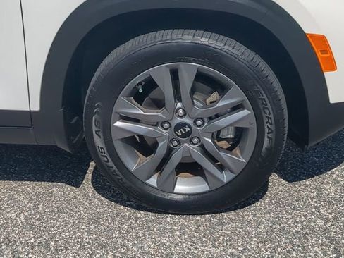 Used 2021 Kia Seltos LX image 11