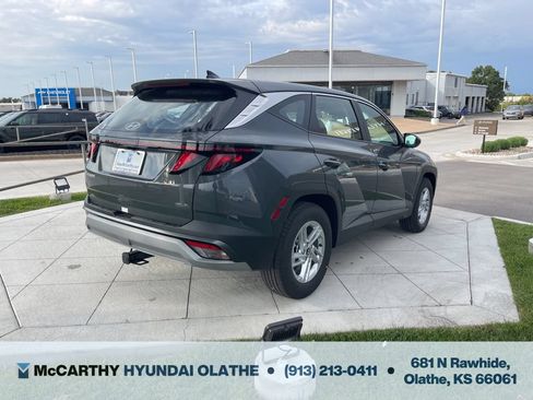 Used 2026 Hyundai Tucson SE FWD image 13