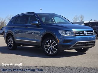 Used 2020 Volkswagen Tiguan SE w/ Panoramic Sunroof Package 360° Tour