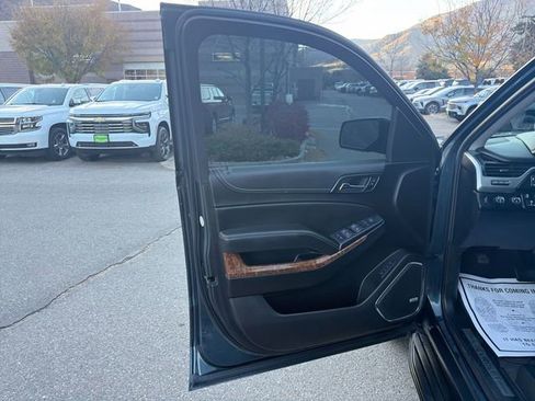Used 2020 Chevrolet Suburban Premier image 23