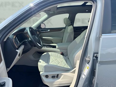Used 2026 Volkswagen Atlas SE AWD/4WD image 5