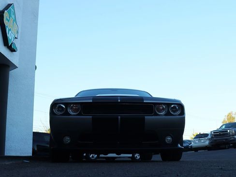 Used 2012 Dodge Challenger SRT8 image 17