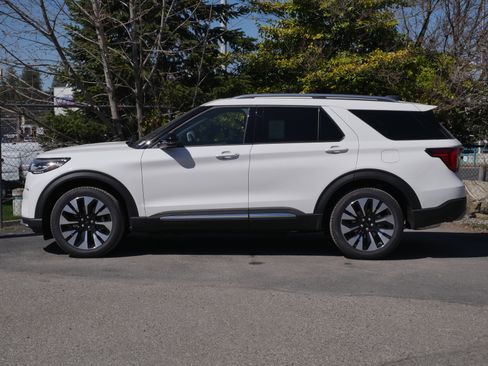New 2026 Ford Explorer Platinum AWD/4WD image 21