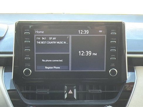 Used 2020 Toyota Corolla LE image 17