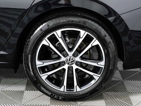 Used 2025 Volkswagen Jetta Sport FWD image 38