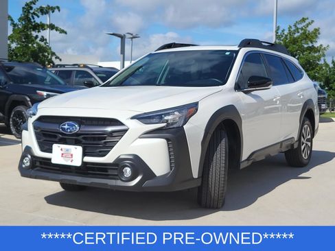 Used 2025 Subaru Outback Premium AWD/4WD image 2