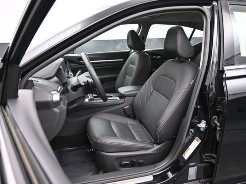 Used 2025 Nissan Altima 2.5 SR w/ SR Premium Package FWD image 21