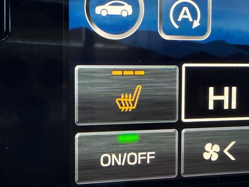 Used 2024 Subaru Outback Onyx Edition AWD/4WD image 12