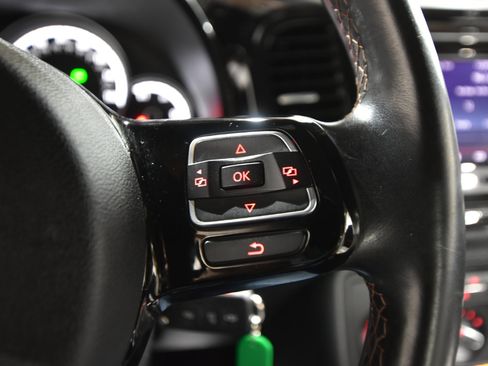 Used 2016 Volkswagen Beetle 1.8T S image 15