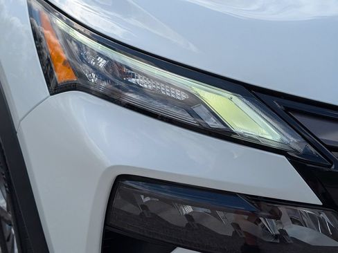 New 2026 Nissan Rogue SV FWD image 9