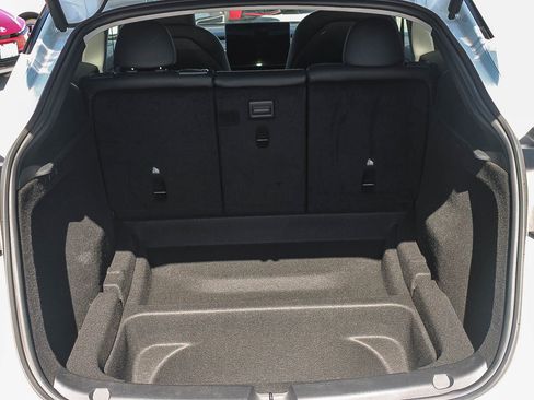 Used 2023 Tesla Model Y Long Range image 26