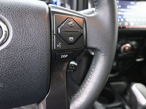 Used 2019 Toyota 4Runner TRD Off-Road Premium AWD/4WD image 6