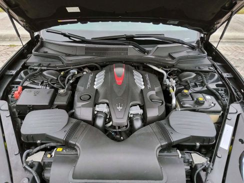 Used 2017 Maserati Quattroporte GTS GranLusso RWD image 39