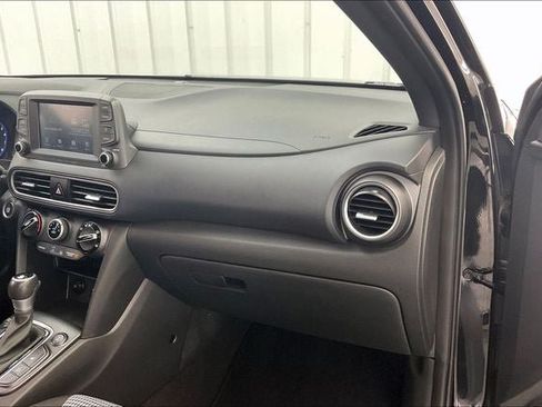 Used 2021 Hyundai Kona Night AWD/4WD image 17