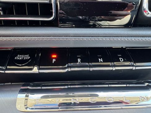 New 2026 Lincoln Aviator AWD image 28